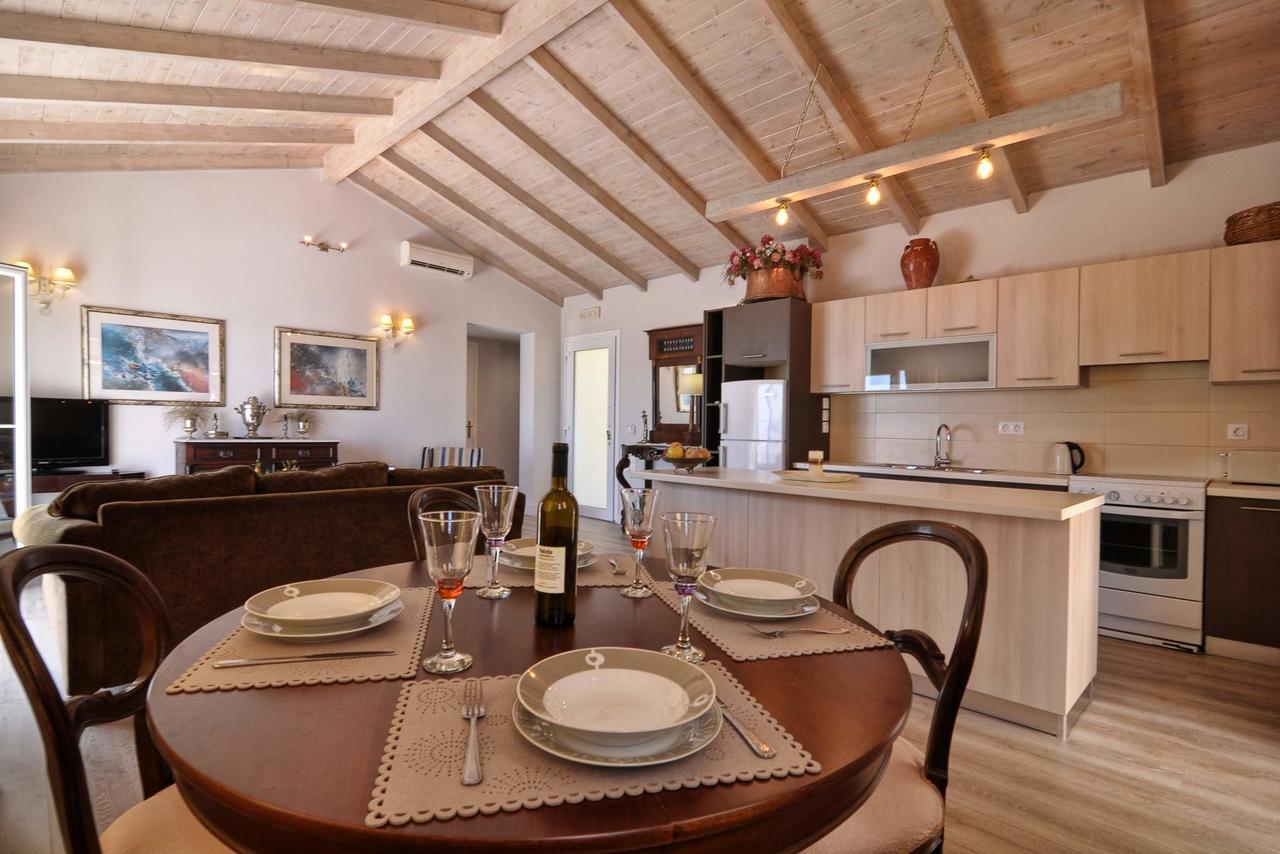 Veroniki Penthouse Deluxe Apartment Agios Ioannis Peristerion Extérieur photo