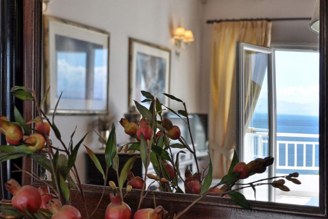 Veroniki Penthouse Deluxe Apartment Agios Ioannis Peristerion Extérieur photo